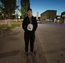 Артём